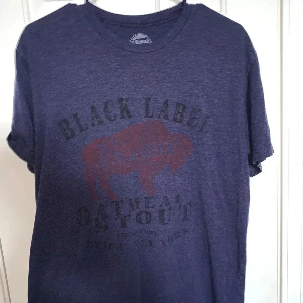 🧾 Navy T-shirt ☑️
